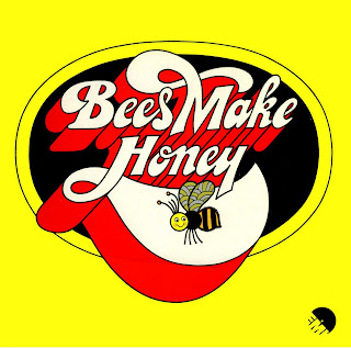 ¿Qué estáis escuchando ahora? - Página 12 Bees+Make+Honey+-+Music+Every+Night+(front)