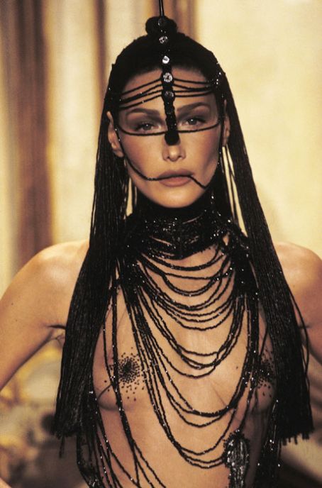 [4ffni18y3g1v1g8.jpg]