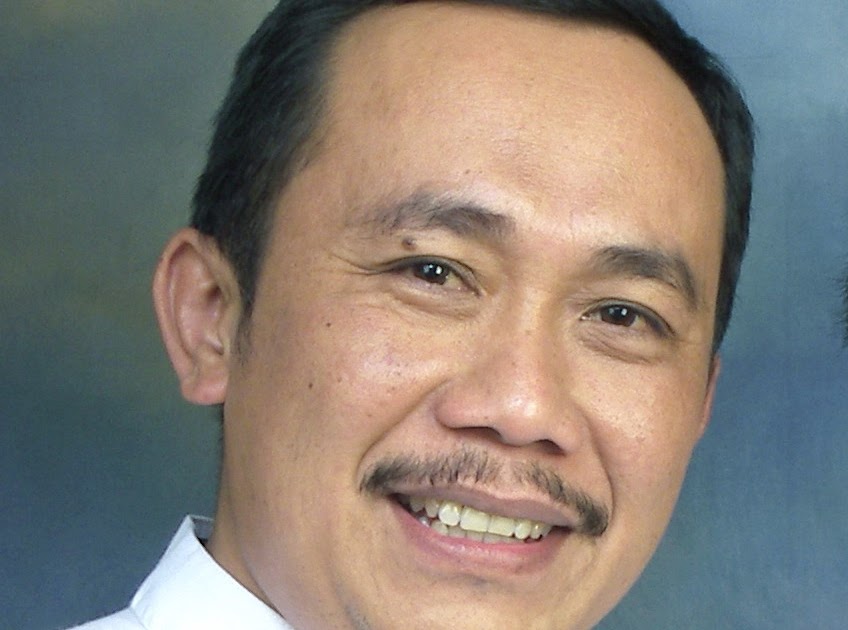 Kalimat Bahasa Indonesia yang Efektif dalam Naskah Pidato ~ SELINGKUP