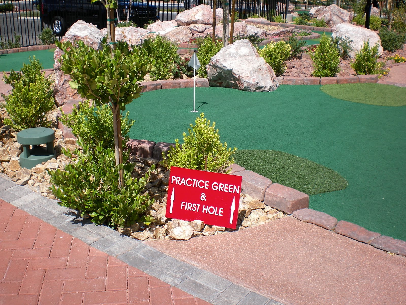 The Ham and Egger Files Crazy World of Minigolf Tour Course Visit