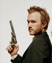 Heath Ledger a lo James Bond