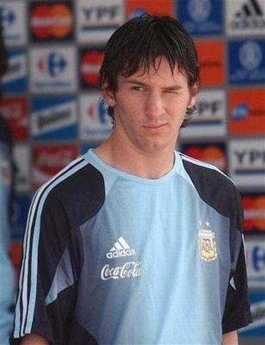 Messi vs tevez Messi vs tevez