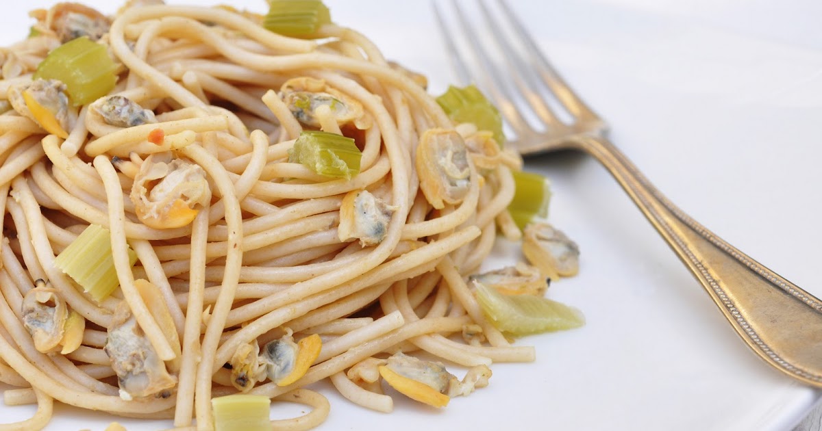 Anja's Food 4 Thought Spaghetti in White Clam Sauce