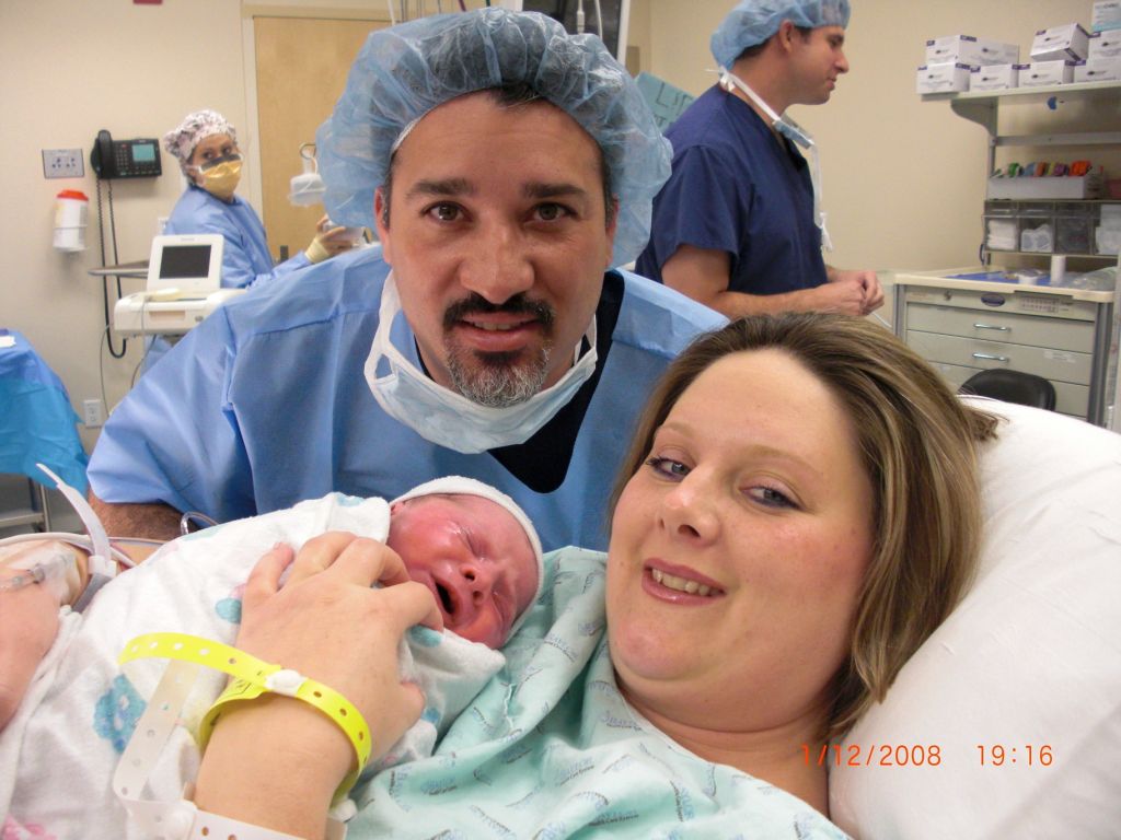 [Mommy+Daddy+and+Matthew.jpg]