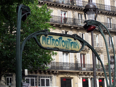 Le Metro subway sign, Gare du Nord.