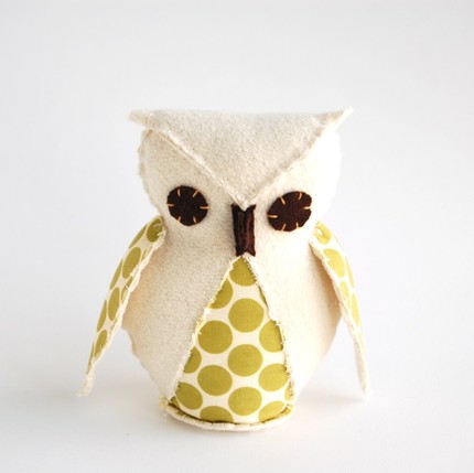 [tinywarbler+owl.jpg]