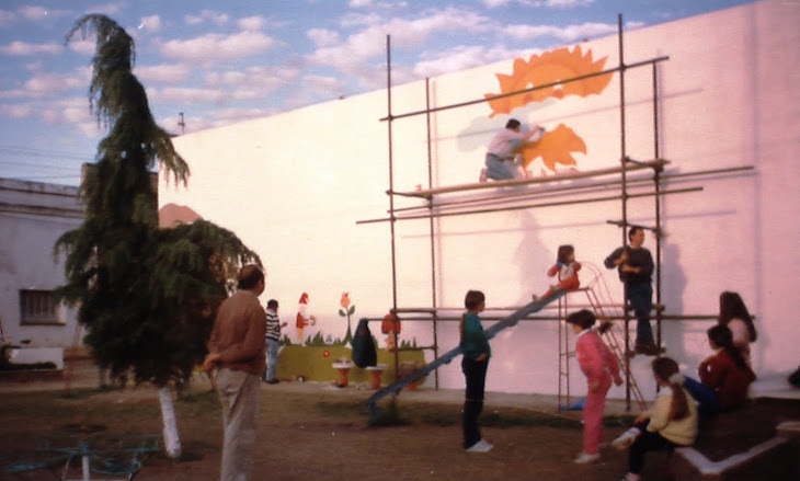 PINTURAS DE UN CUENTO INFANTIL - PLAZOLETA 7 DE NOVIEMBRE - GENTILEZA GRACIELA GRIMAUX