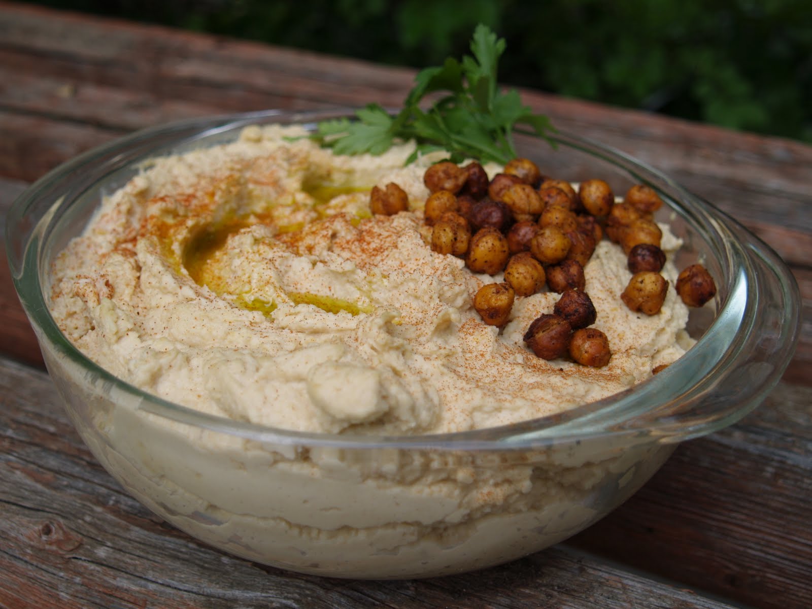 fivetenfifteen homemade hummus with roasted chick peas