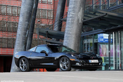 Chevrolet Corvette Competition Photo