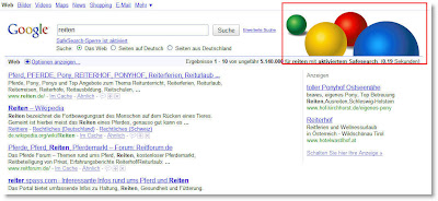 Ein Screenschot von Google Suchergebnissen. In der rechten oberen Ecke sind bunte Bälle zu sehen.