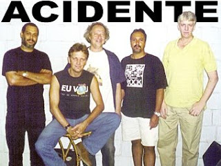 Acidente, rock independente com 10 discos lançados Acidente, rock independente com 10 discos lançados