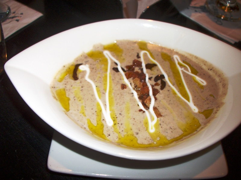 [AP+-+Portobello+Soup+(01-10).jpg]