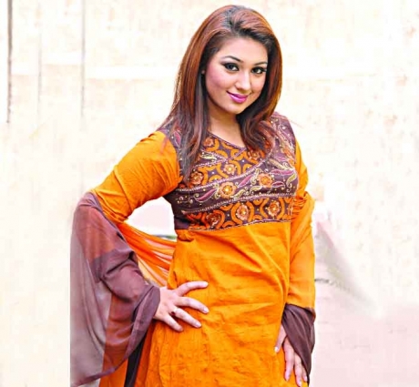 Pegue o lÃ¡pis e escreva.: Bangladesi hot sexy actress Model Apu ...