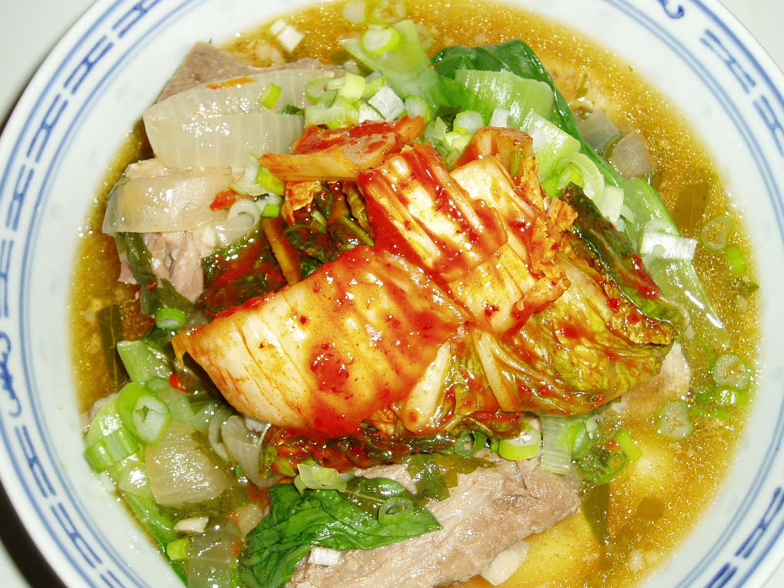 [pork+bone+soup+kimchi.jpg]