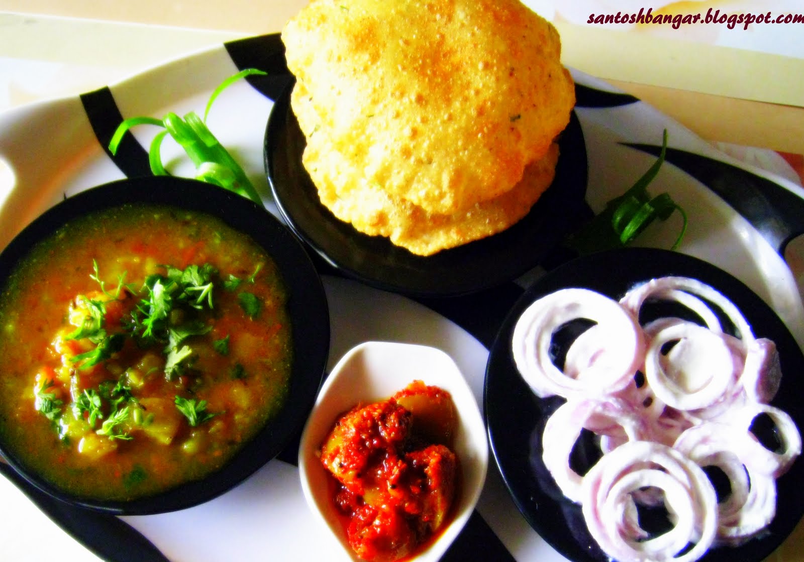  Kachori, Aloo ki Sabji with curd dipped onion rings