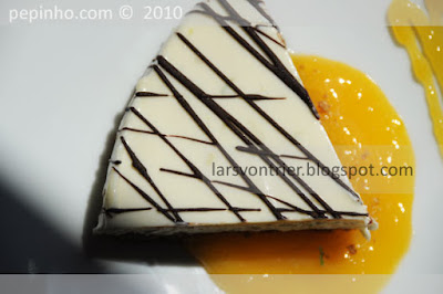 Tarta de queso y limón con trazas de chocolate negro (fría)