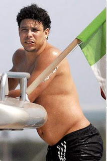 Foto de Ronaldo do Corinthians sem camisa
