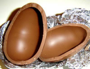 Como fazer ovos de chocolate caseiro