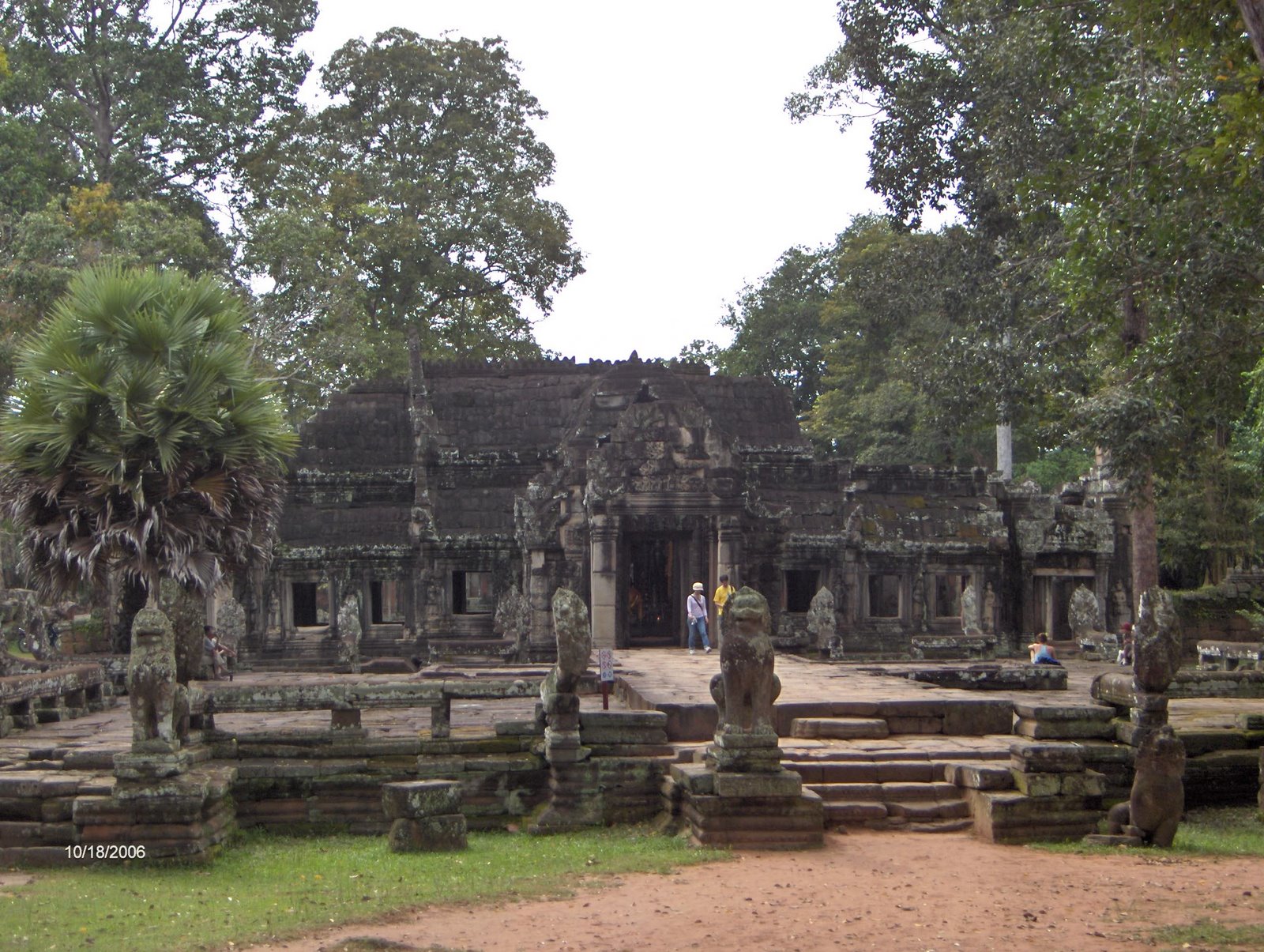 [Angkor+-+Banteay+Kdei+1.jpg]
