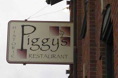 Historic Piggy's Restaurant sign
