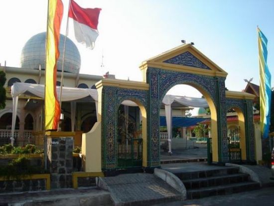 Masjid Raya Pekenbaru Tampak Depan