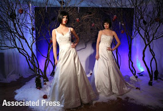 Disney Fairy Tale Wedding Dresses: Snow White