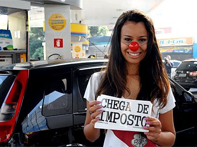 http://4.bp.blogspot.com/_k3IKh79wICM/S_0HQ2sJkaI/AAAAAAAAGPk/JxS8JmD7AXk/s1600/Gasolina+sem+imposto.png