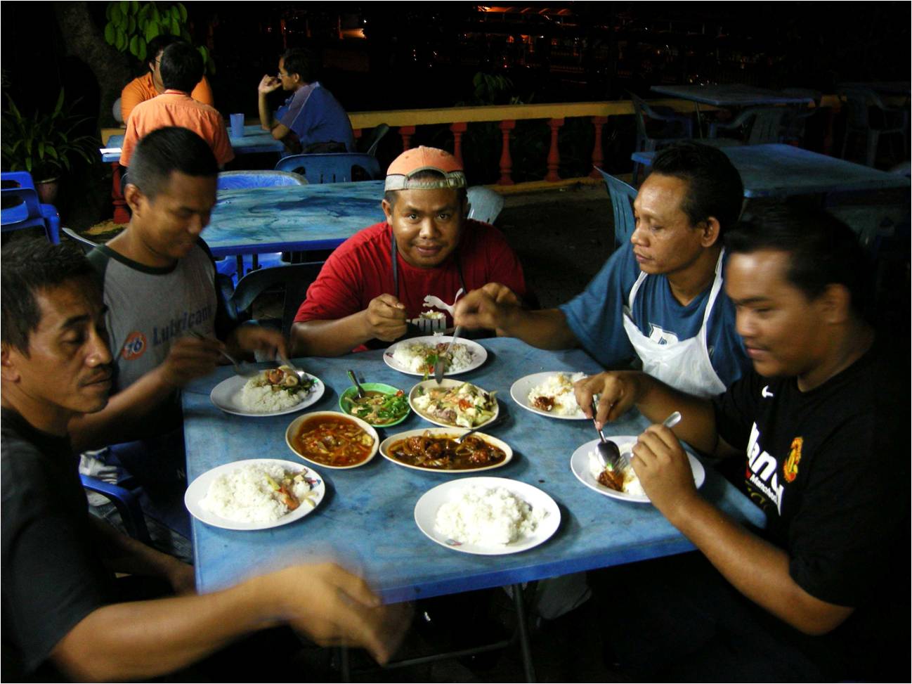 [05+sahur.jpg]