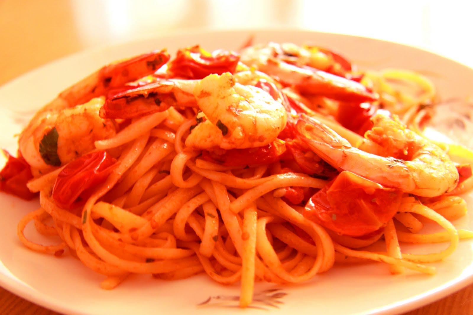 ALLABOUTLIFE PASTA CON GAMBERI E POMODORINI(PASTA WITH SHRIMP AND