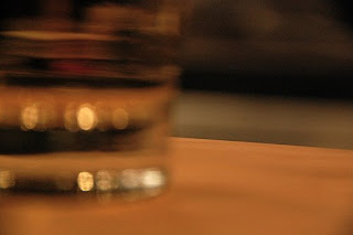 bokeh wine glass | simple pretty