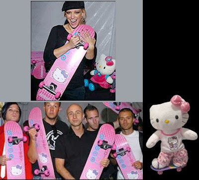 Palabras encadenadas . - Página 3 Hillary+Duff-Simple+Plan-Hello+Kitty+SkateBoard