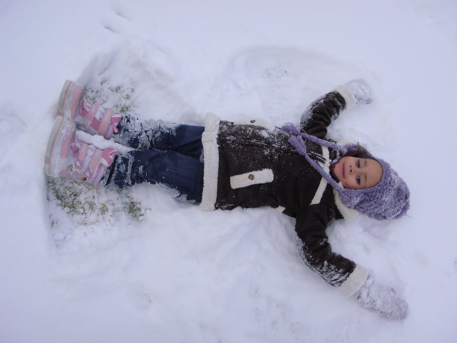 The Ponte Family: Playing in the Snow!