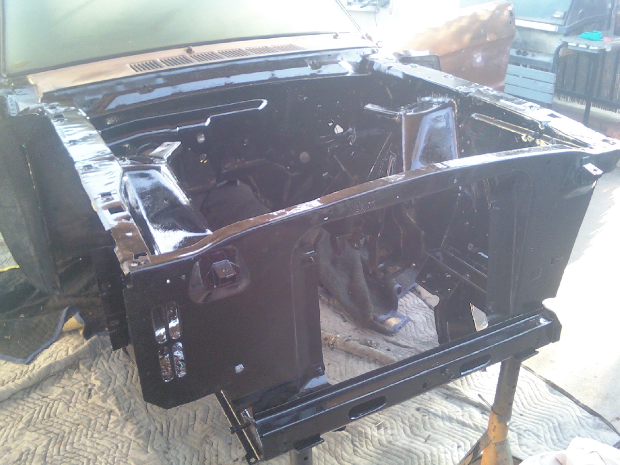 Spray Paint Mustang Radiator Support Spray Paint Mustang Radiator Support