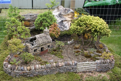 BONSAI GARDEN Miniature Garden BONSAI GARDEN Miniature Garden