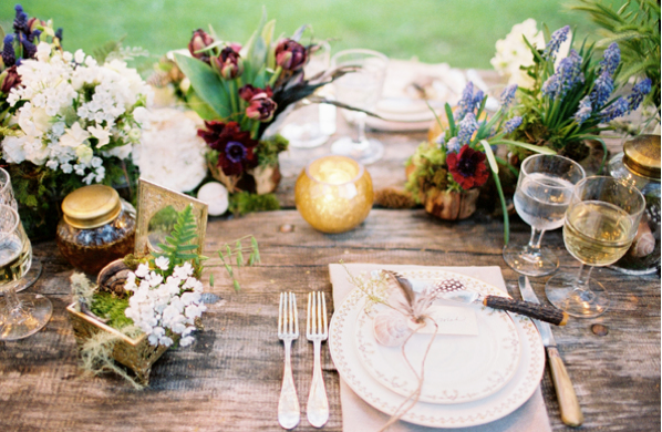 Forest Wedding This woodsy tablescape and everything about this styling 