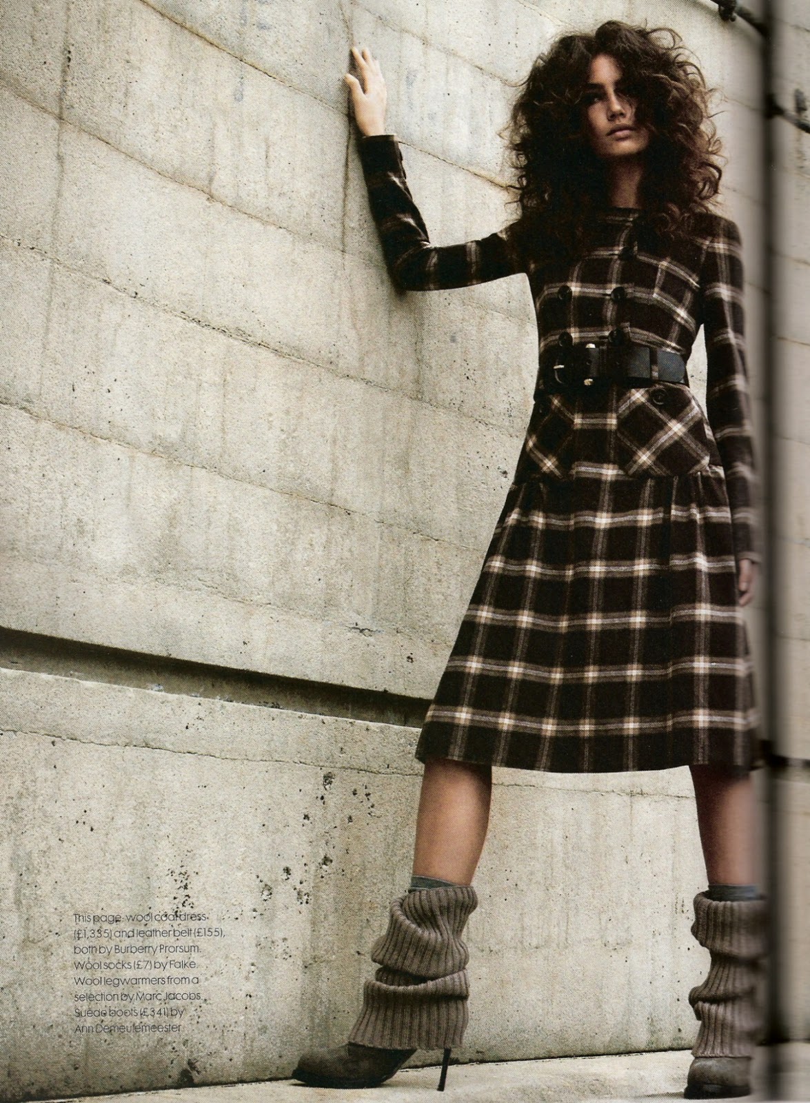 http://4.bp.blogspot.com/_kDujDzwdR0M/TQq4qb3LZDI/AAAAAAAACyU/9fXnEoZ3eVU/s1600/69103_UKElleNovember2006TheNewCoats_iJW_001_122_384lo.jpg