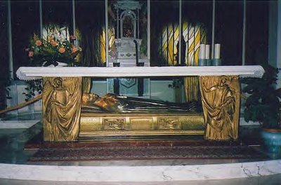 Sainte Gemma GALGANI Tomb+of+st+gemma+galgani