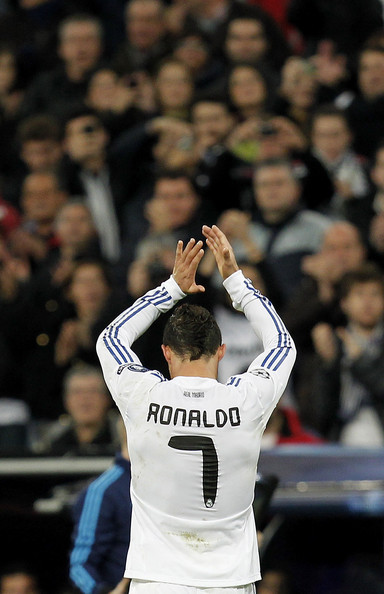 رقم لآعبگ آلمفضل ؛)  Cristiano+Ronaldo+Real+Madrid+v+AJ+Auxerre+A5vCDNlbe0Sl