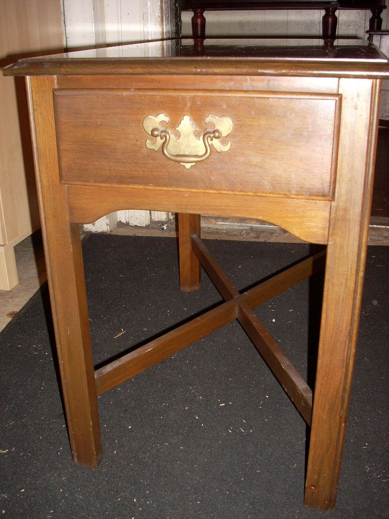 [EndtablesPair2.JPG]