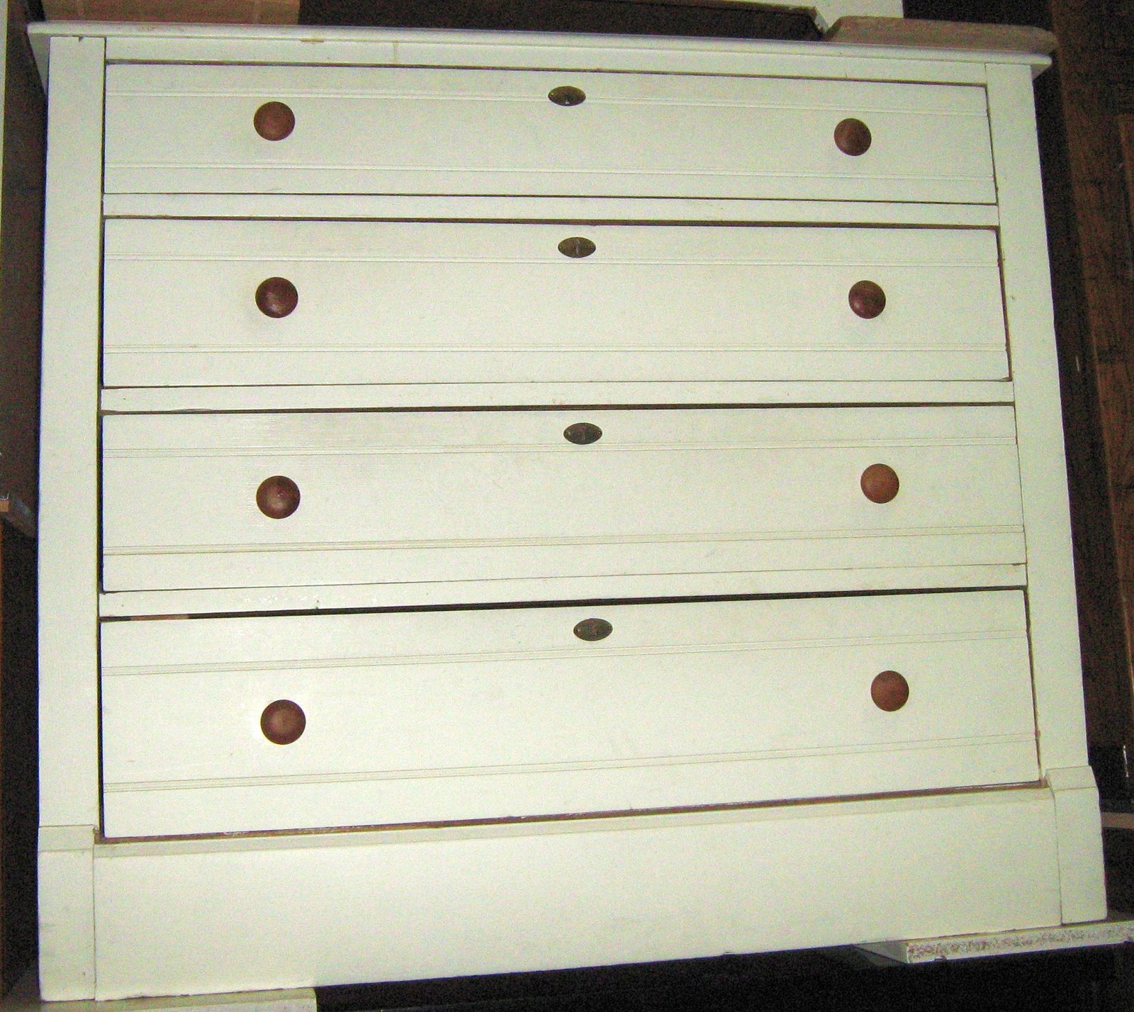 [white+dresser.JPG]