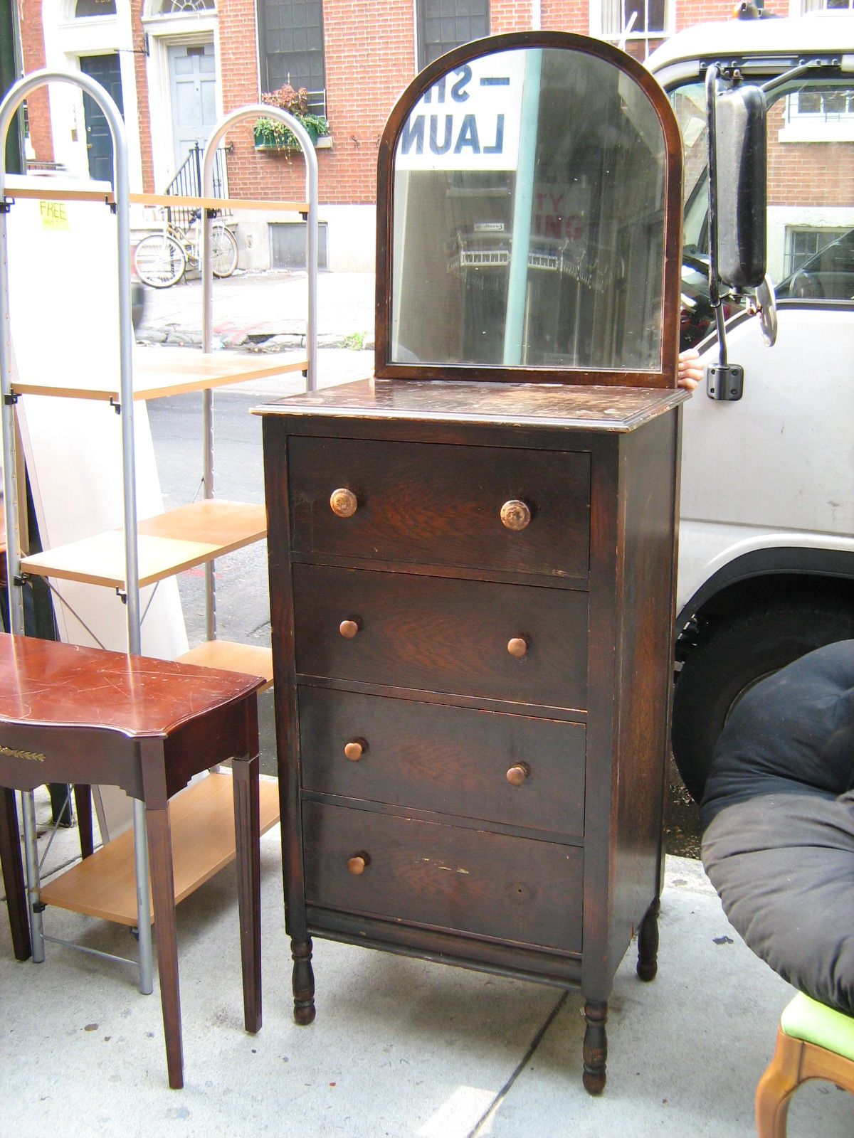 [DresserNarrow3.JPG]