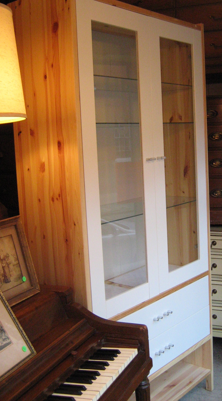 [whole+white+thing.jpg]