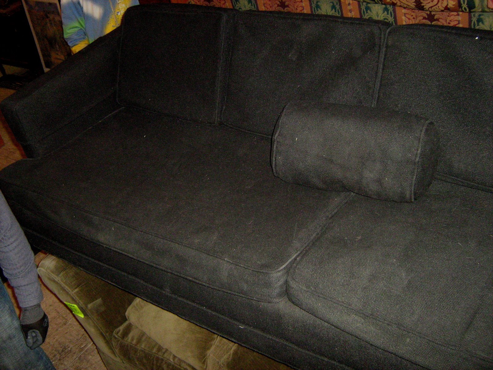 [black+sofa+2.jpg]