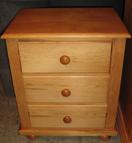 [pine+nite+stand.jpg]