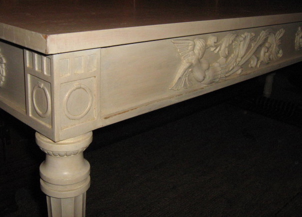 [white+coffee+table+close+up.jpg]