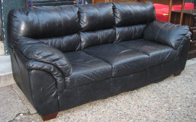 [leather+sofa.jpg]