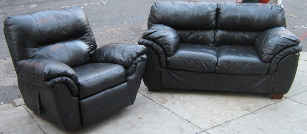 [leather+chair+and+loveseat.jpg]