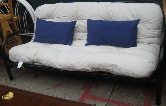 [futon.jpg]