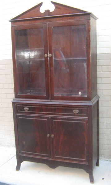 [mahogany+cabinet.jpg]