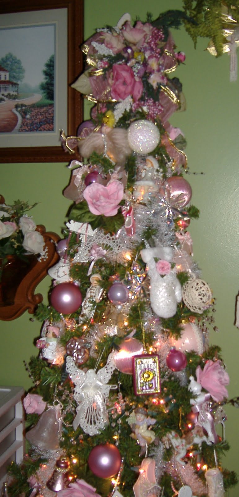A DEBBIE-DABBLE CHRISTMAS: Christmas Tree # 1